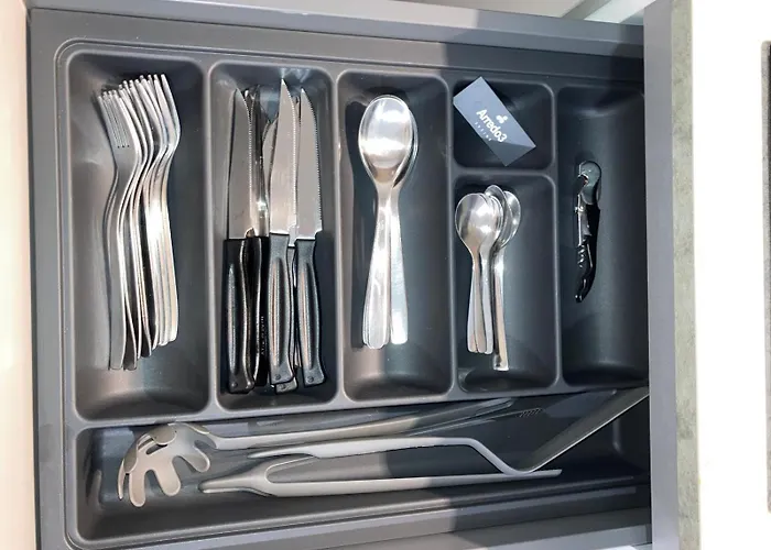 D.s House Mare & Sentieri