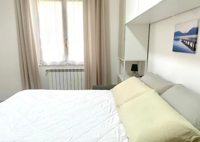 D.s House Mare & Sentieri 公寓 *